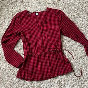 LIKE NEW Checked wrap top